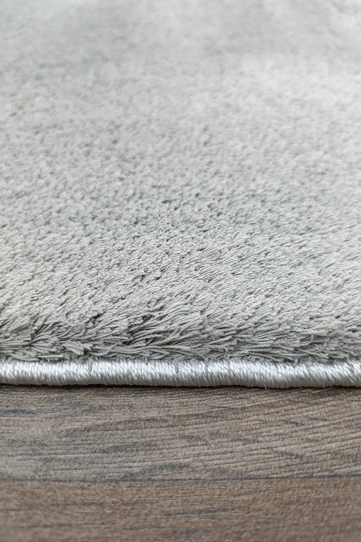 Kaira 1506A Grey Area Rug