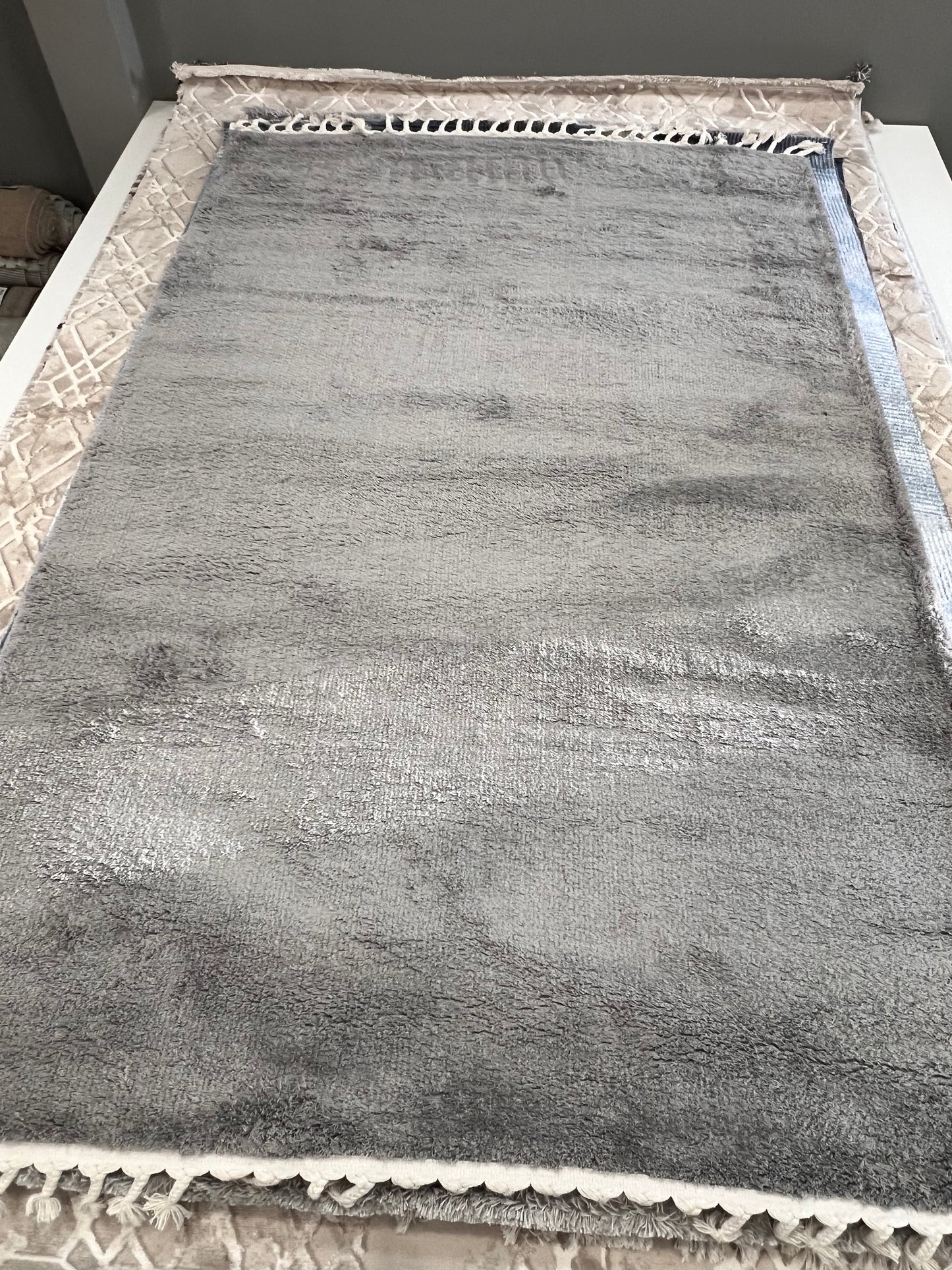 Kaira 1506A Grey Area Rug