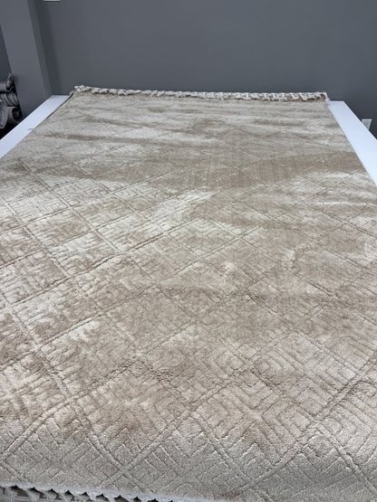 Meta 1549 Beige Area Rug