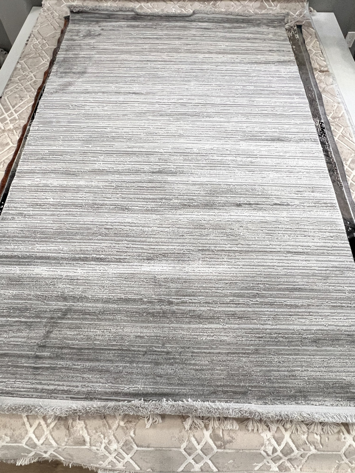 Classic 4323A Grey Area Rug