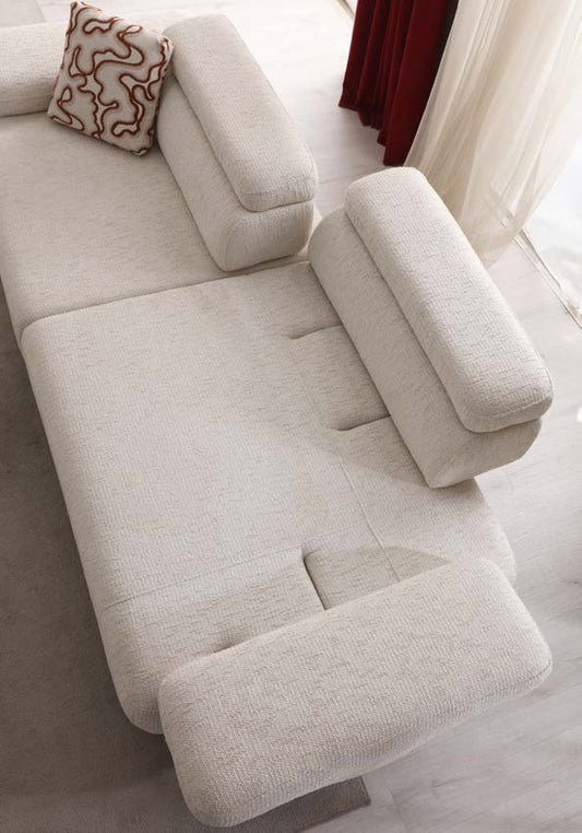 Cella Loveseat