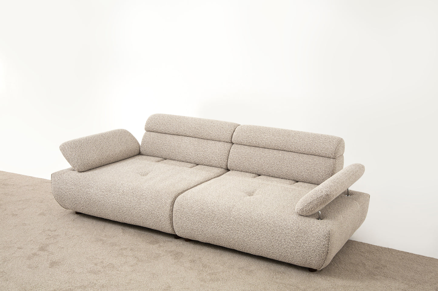 Nord Loveseat